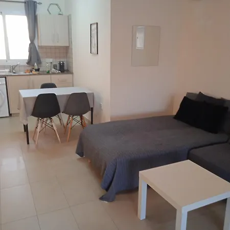 Xylophagou Rest And Relax 4 Floor Big Balcony 1 Bedroom Lägenhet