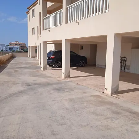 Xylophagou Rest And Relax 4 Floor Big Balcony 1 Bedroom Lägenhet