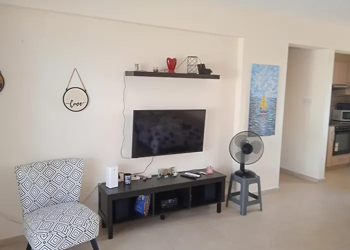 アパート Xylophagou Rest And Relax 4 Floor Big Balcony 1 Bedroom *